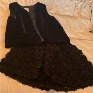 ⭐️⭐️⭐️The Children’s Place Black Skirt Sz 7-8
